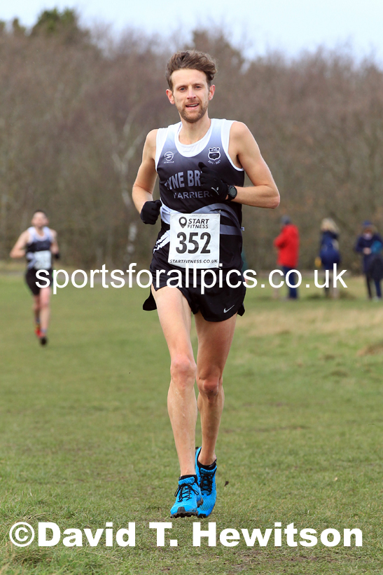 Mens 35 to 60 2022 NEMAA Open Cross Country Champs., Wallsend, Tyne and Wear. Photo: David T. Hewitson/Sports for All Pics